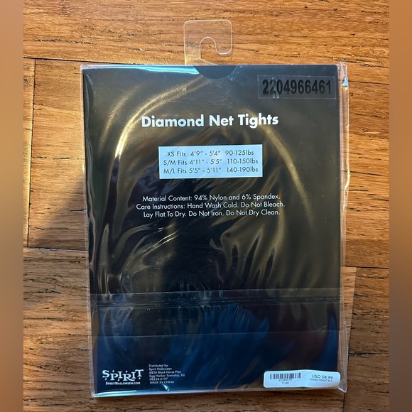 Diamond Net Tights - Picture 2 of 3